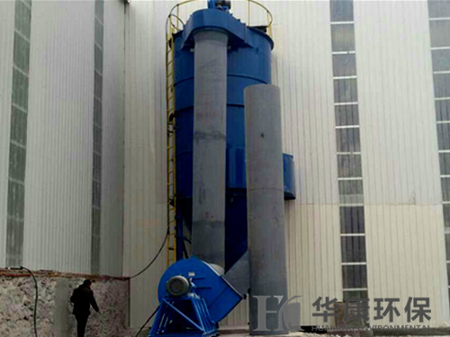 华康为山西石料厂生产的机械反吹风布袋除尘器安装现场1