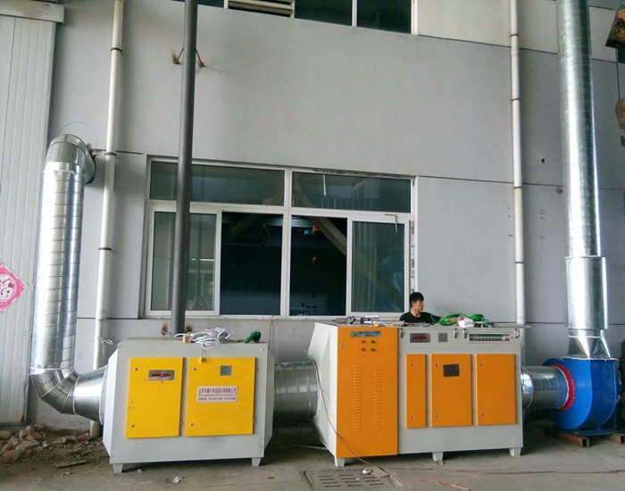 华康环保为天津包装印刷厂生产的低温等离子除味+UV光解废气处理设备